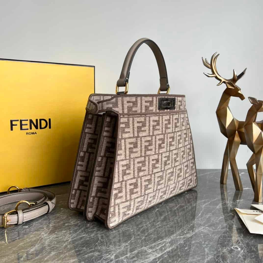 Fendi Peekaboo's Handbag 46839 | Sandra Bags - Image 3