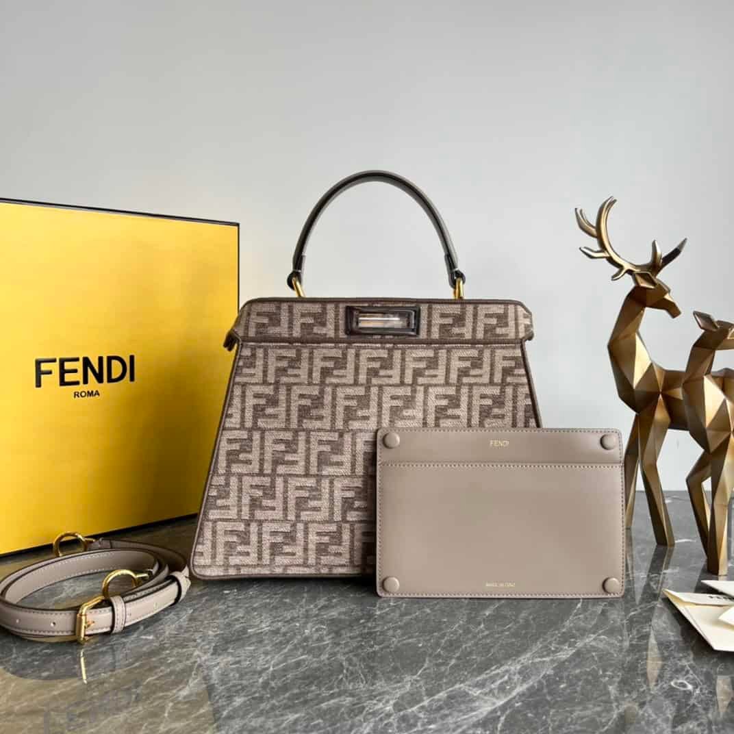 Fendi Peekaboo's Handbag 46839 | Sandra Bags - Image 2