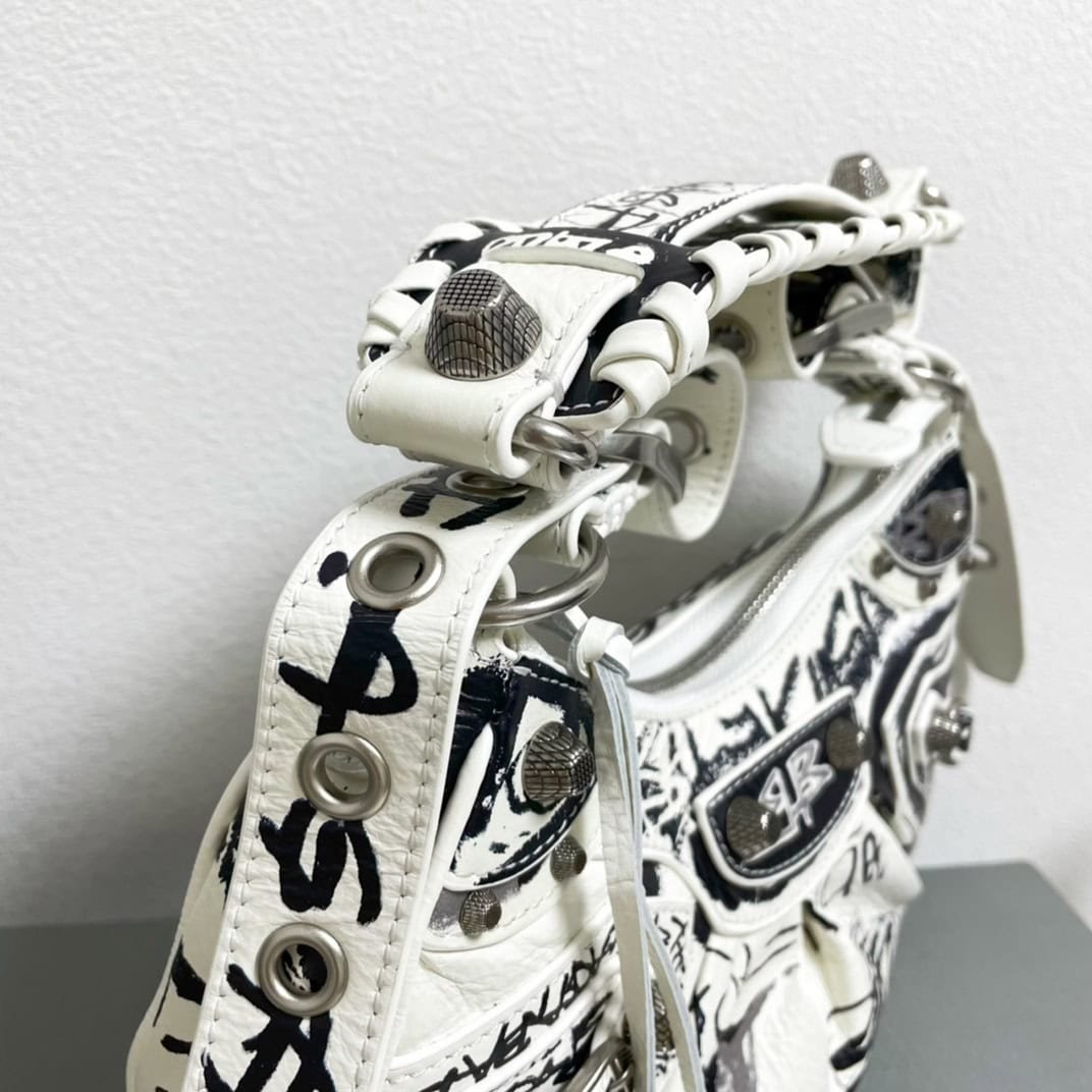 Balenciaga Half-Moon XSmall Armpit Dumpling Bag - White 18605 | Sandra Bags - Image 3