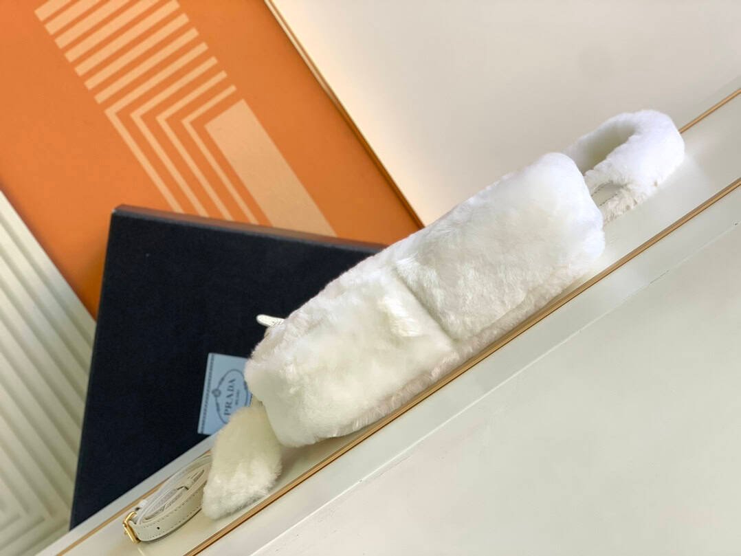 Prada Plush Three-In-One Handbag - White 92660 | Sandra Bags - Image 3