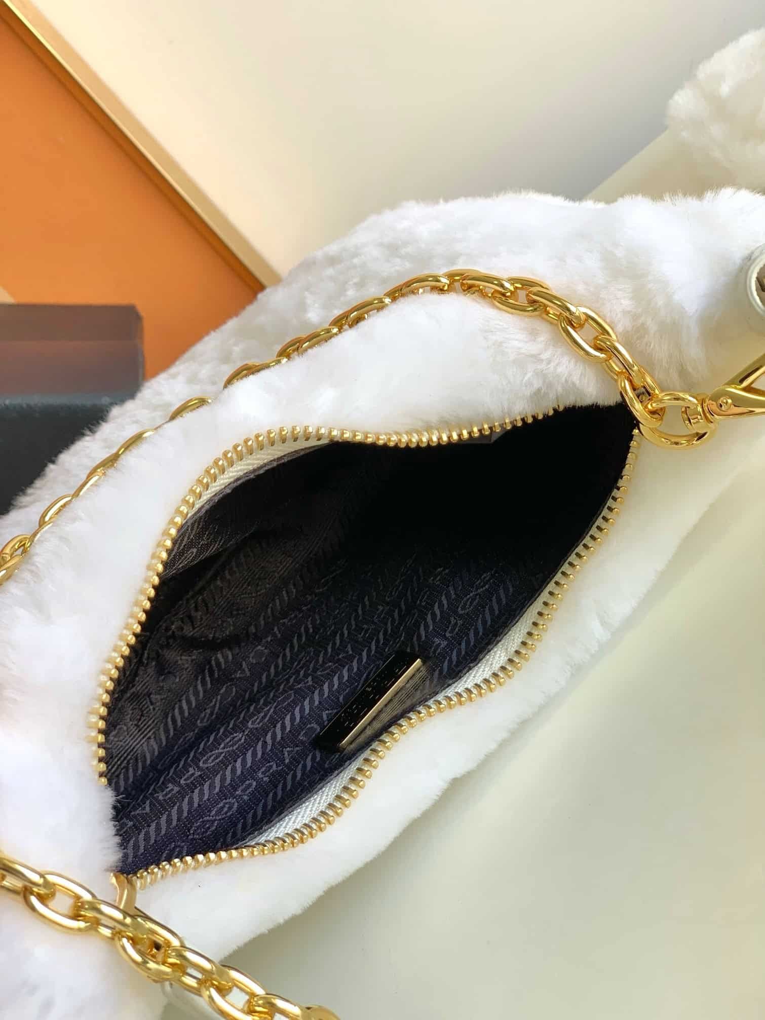 Prada Plush Three-In-One Handbag - White 92660 | Sandra Bags - Image 2