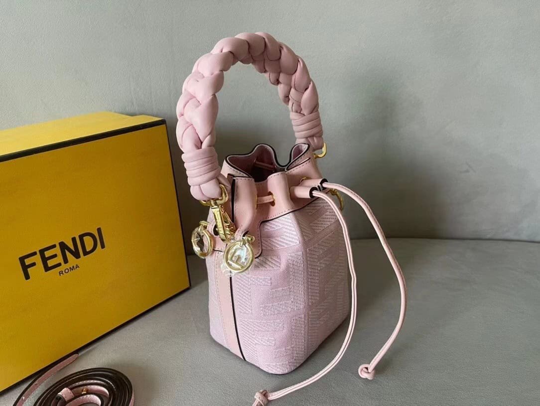 Fendi Mon Tresor Small Bucket Bag - Pink 33965 | Sandra Bags - Image 5