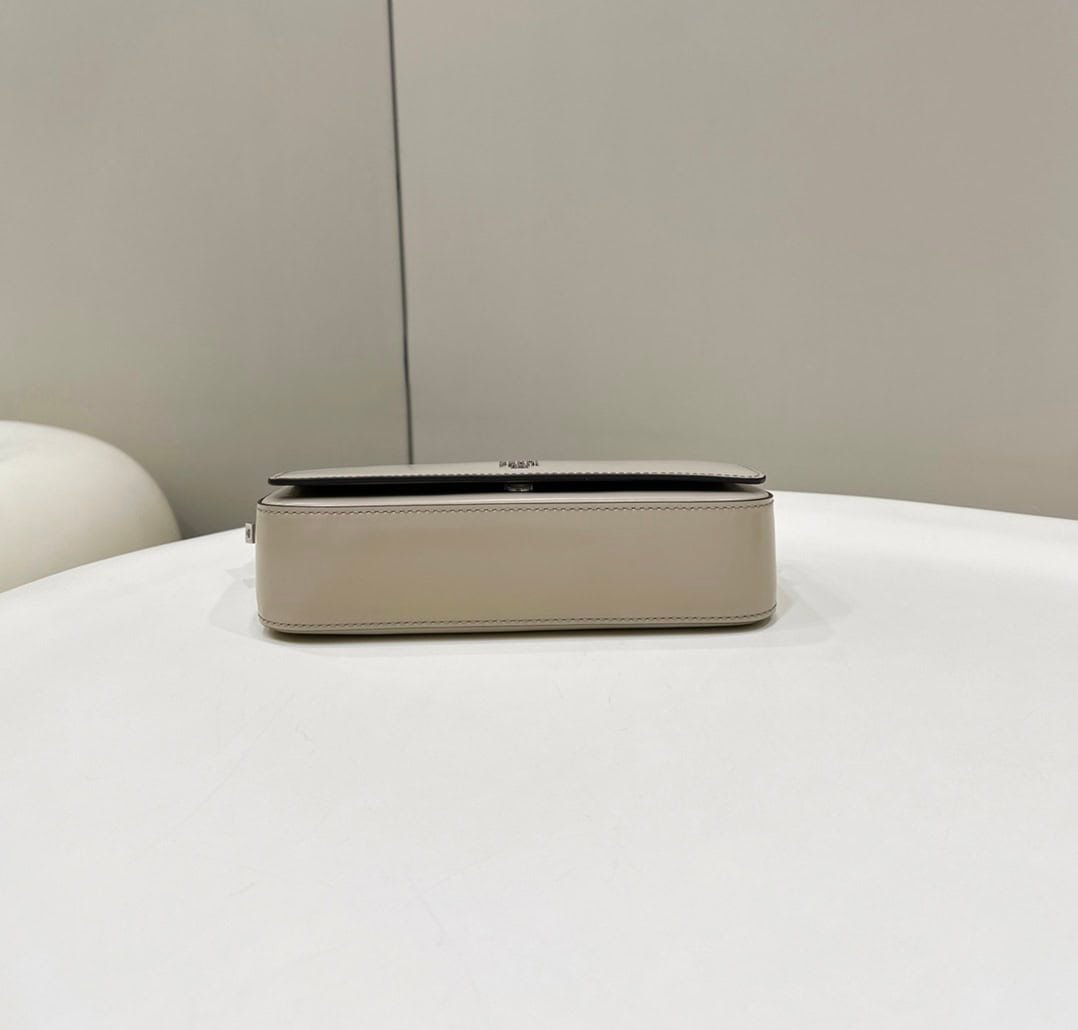 Fendi First Sight Handbag - Cream 88223 | Sandra Bags - Image 3