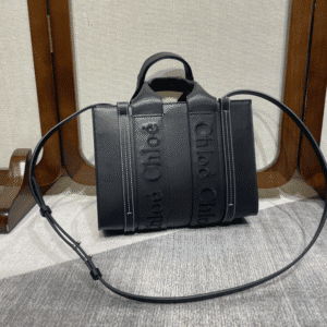 Chloe 22S Woody Small Tote Bag - Black 99300 | Sandra Bags