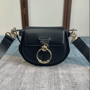 Chloe Tess Saddle Crossbody HandBag - Black 97672 | Sandra Bags
