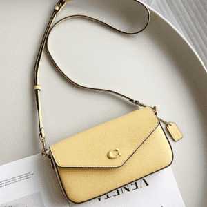 Coach One-shoulder Cross-body Letter Envelope Women's Bag - Cream 35991 | Sandra Bags