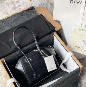 Givenchy Antigona Calfskin Handbag - Black 54080 | Sandra Bags
