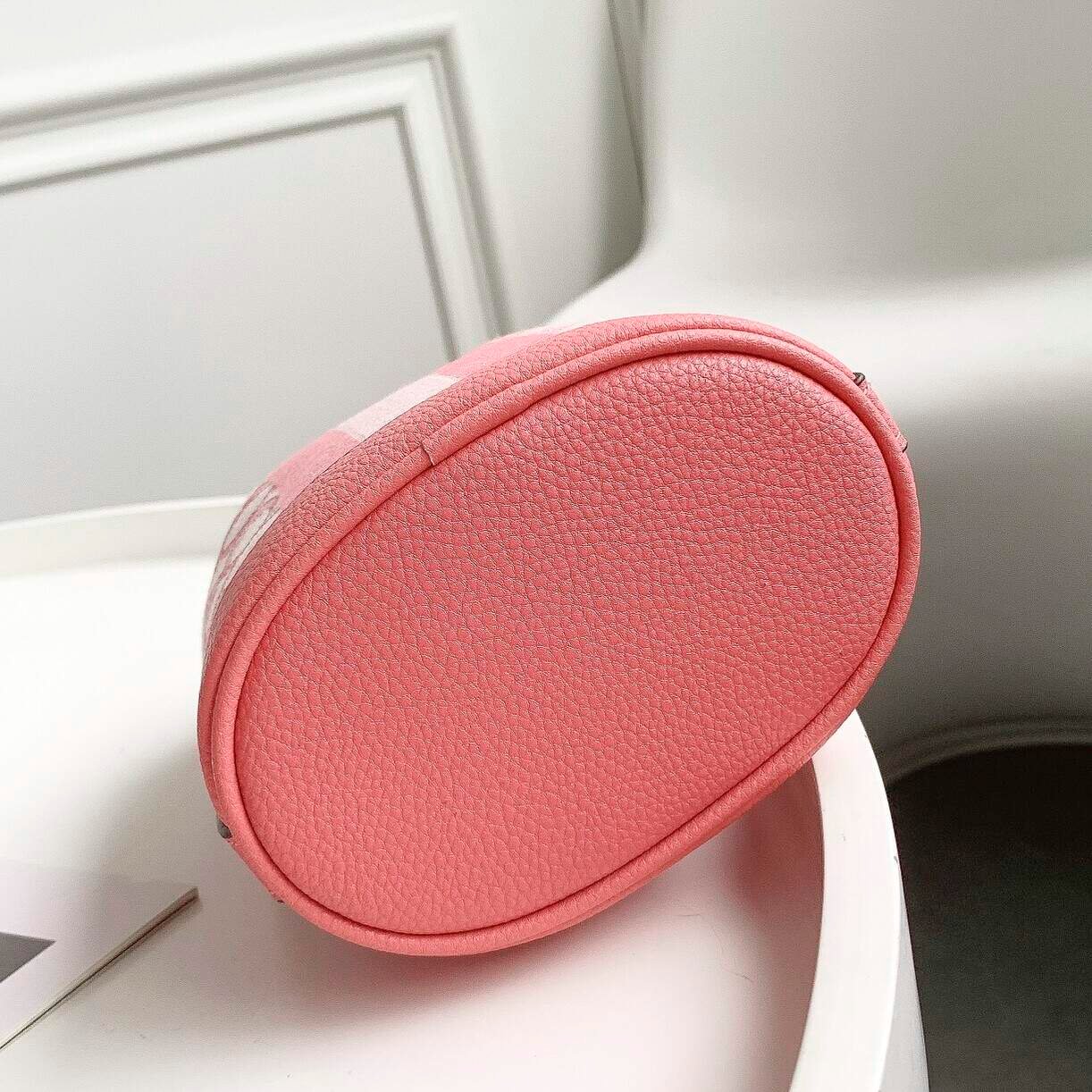 Coach Mini Macaron Color Bucket Bag - Pink 67366 | Sandra Bags - Image 5