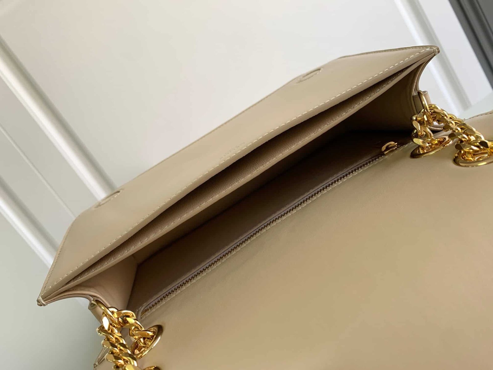 Celine Medium Triomphe Frame Shoulder Bag - Cream 77184 | Sandra Bags - Image 2