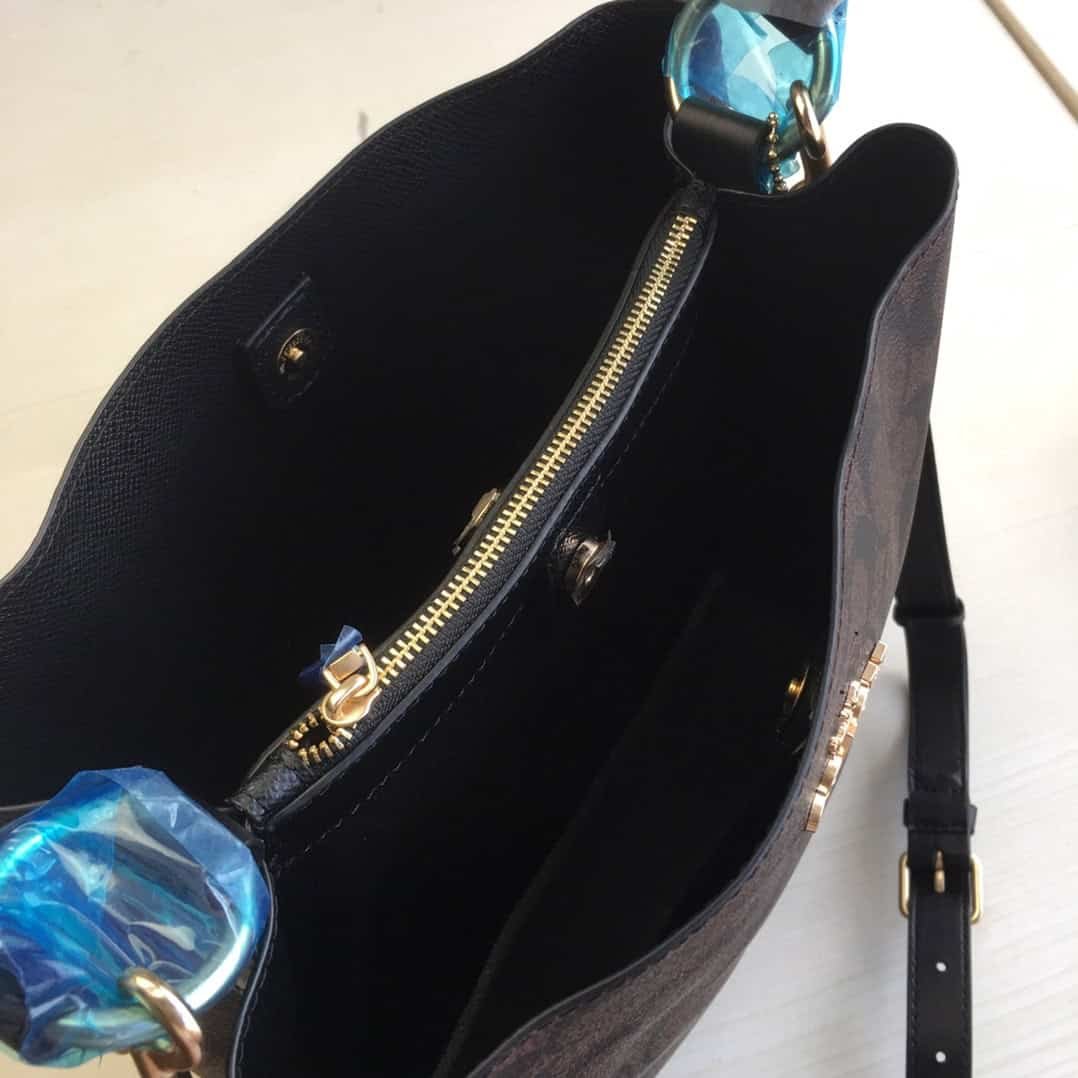 Coach Large Town Bucket Bag - Black 41687 | Sandra Bags - Image 2