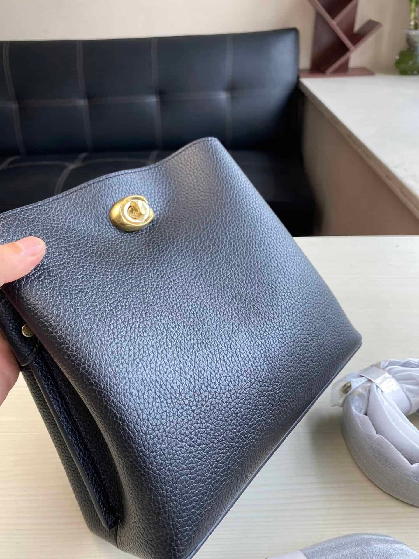 Coach Willow Bucket Small Bucket Bag - Black 32925 | Sandra Bags - Image 3