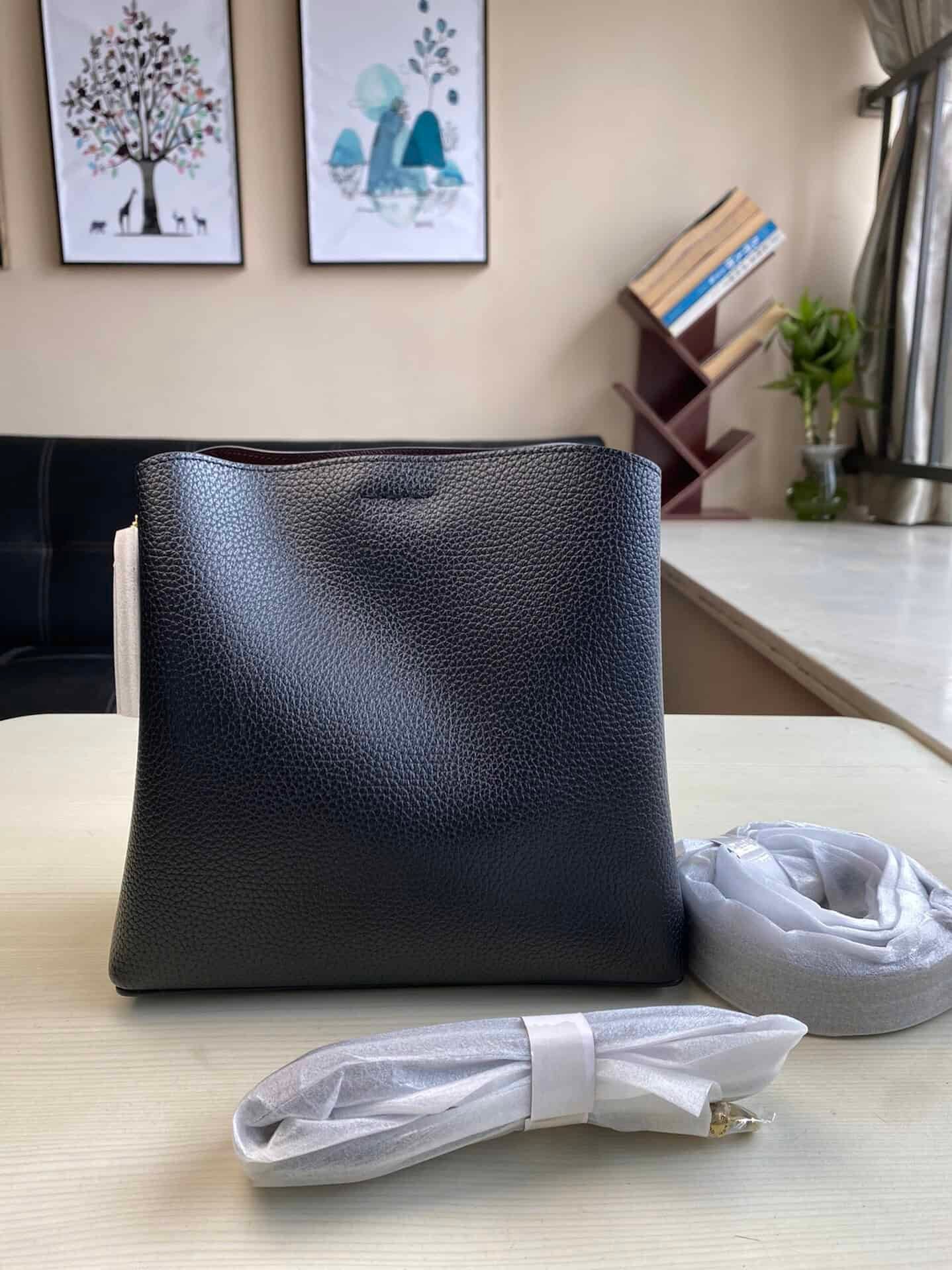 Coach Willow Bucket Small Bucket Bag - Black 32925 | Sandra Bags - Image 5