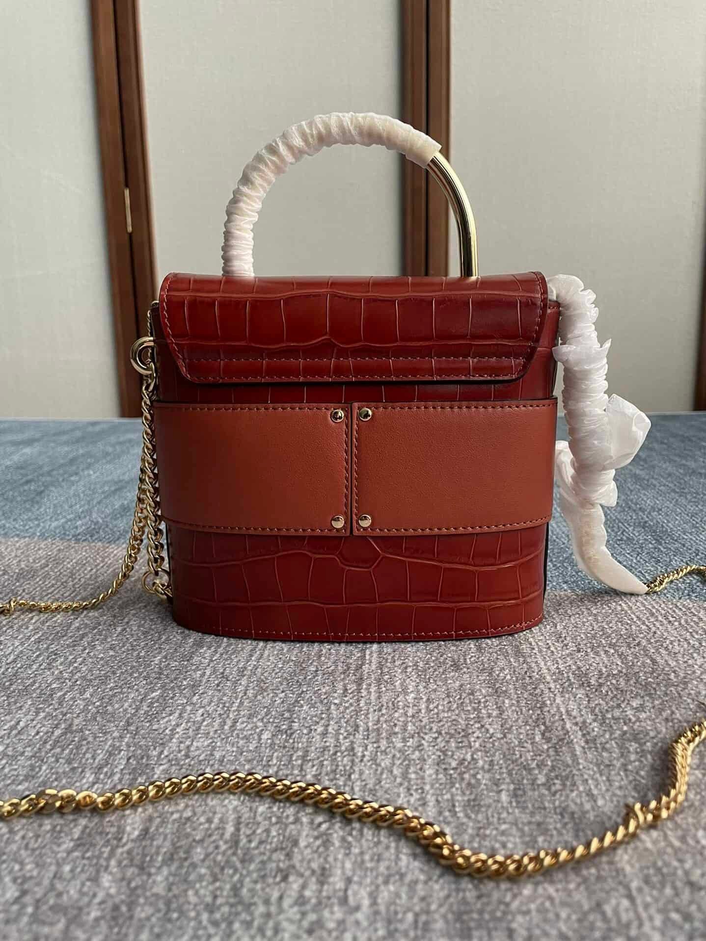 Chloe Small Aby Lock Crocodile Handbag - Red 11140 | Sandra Bags - Image 3