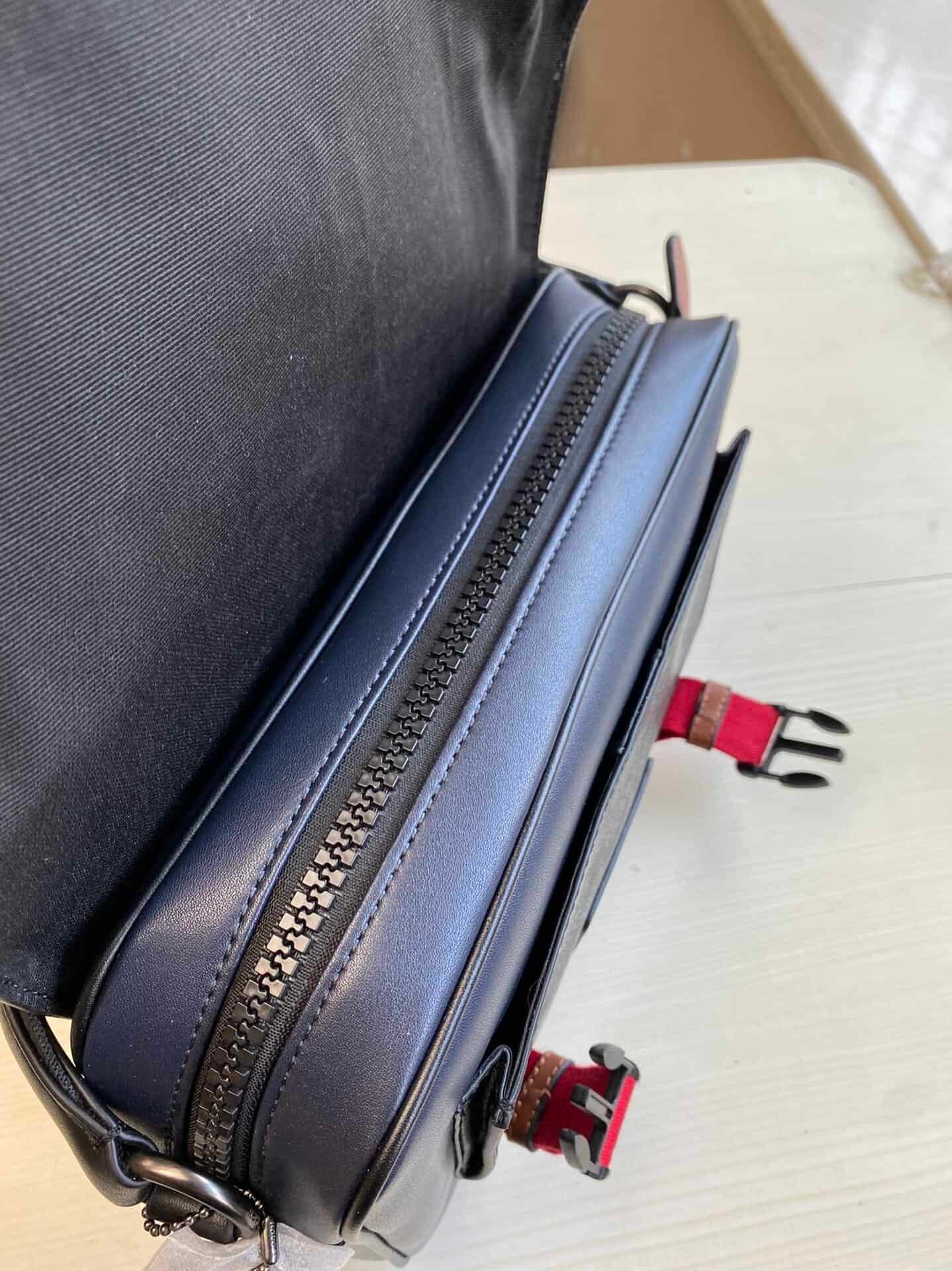 Coach Tracker Crossbody Messenger Bag - Black 96862 | Sandra Bags - Image 3