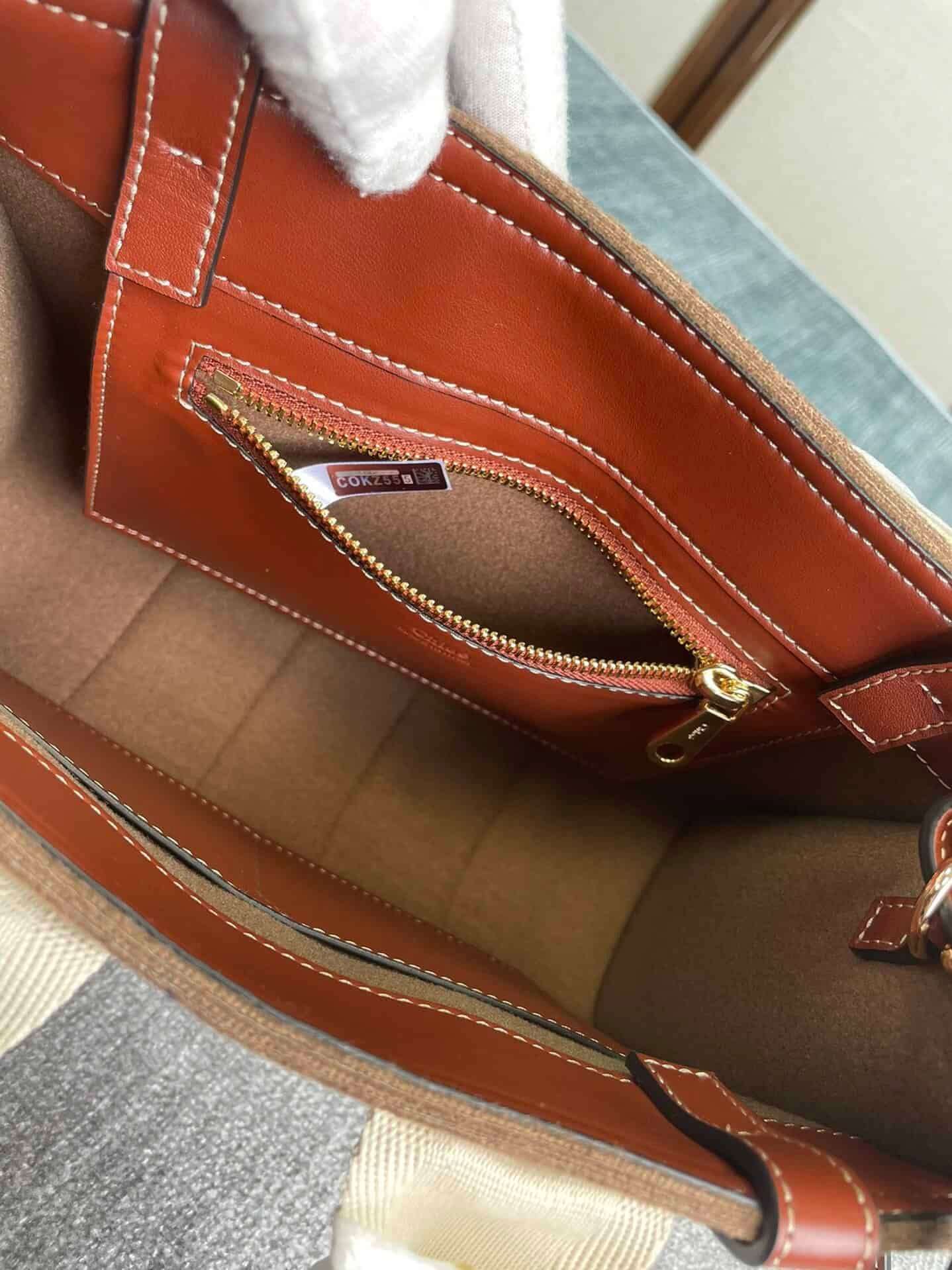 Chloe Woody Small Tote Bag - Brown 26890 | Sandra Bags - Image 2