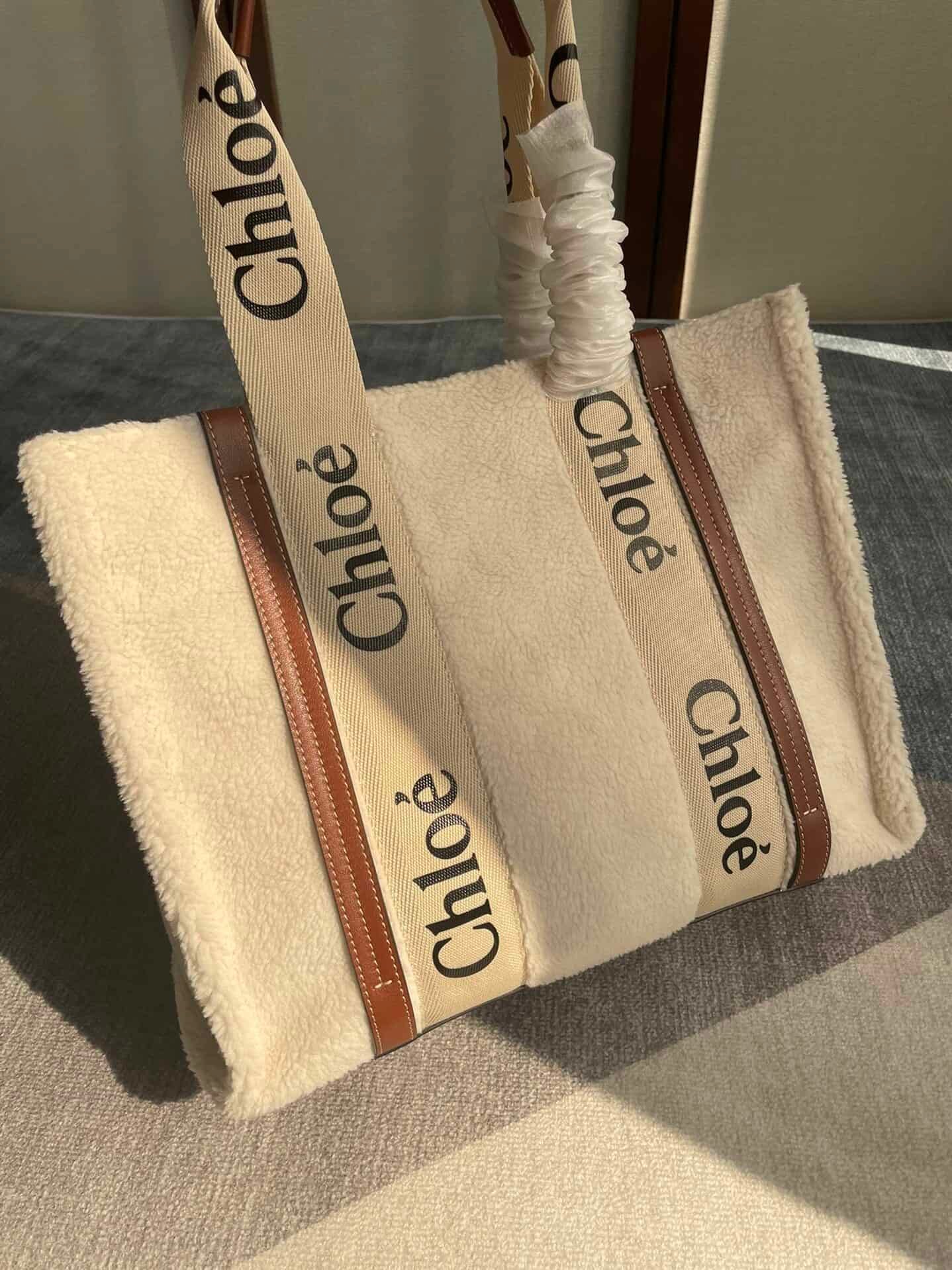 Chloe Lamb Wool Woody Large Tote Bag - Brown 55245 | Sandra Bags - Image 3