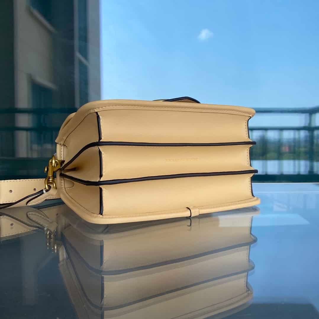 Coach Hero Large Shoulder Bag - Cream 33785 | Sandra Bags - Image 3