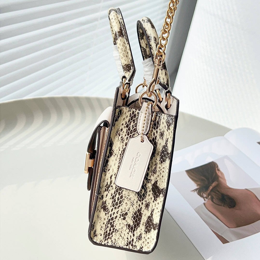 Coach Pepper Mini Tote Music Bag - White 73729 | Sandra Bags - Image 4