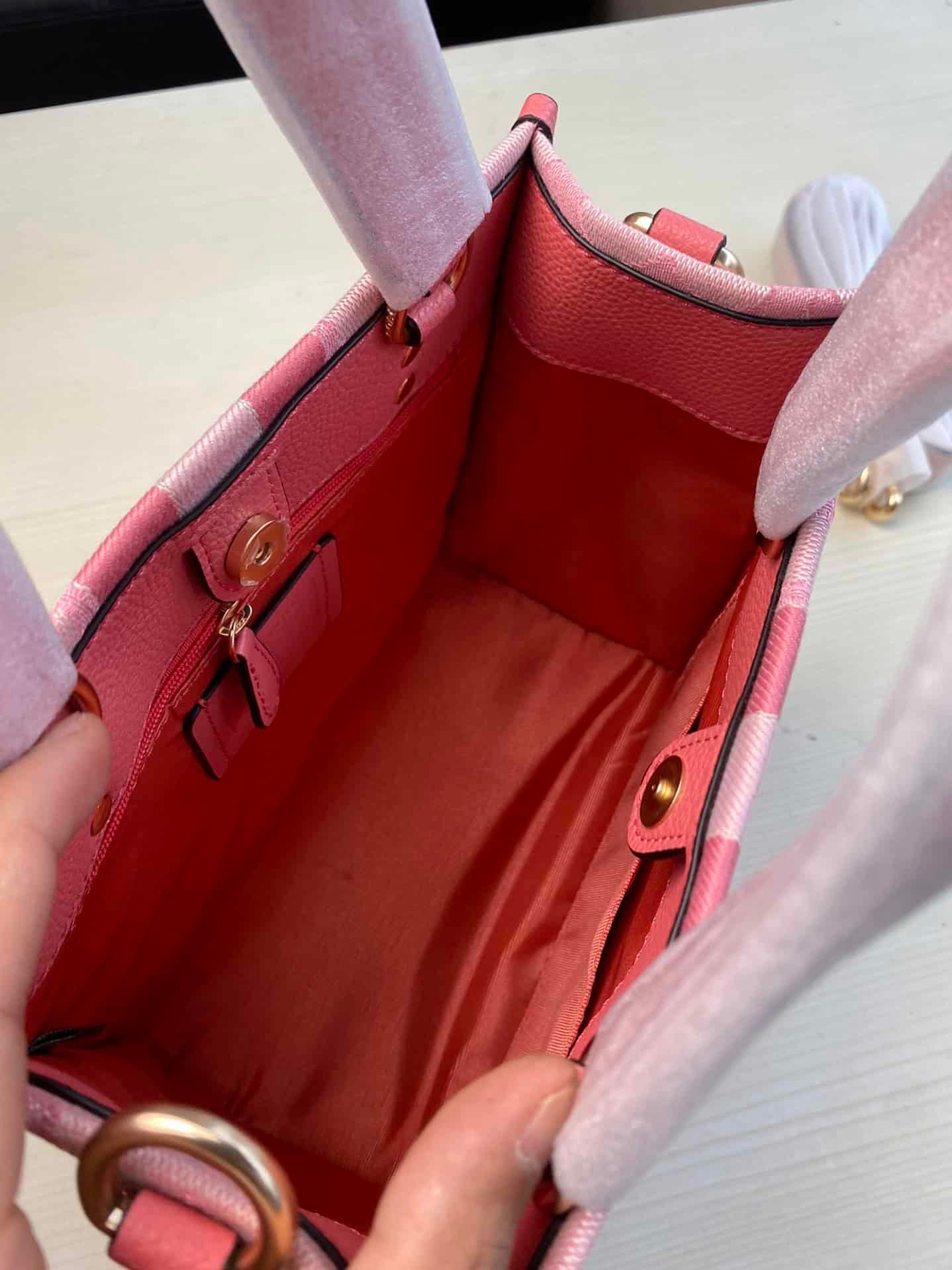 Coach Dempsey Vertical Small Tote Shopping Bag - Red 29981 | Sandra Bags - Image 3