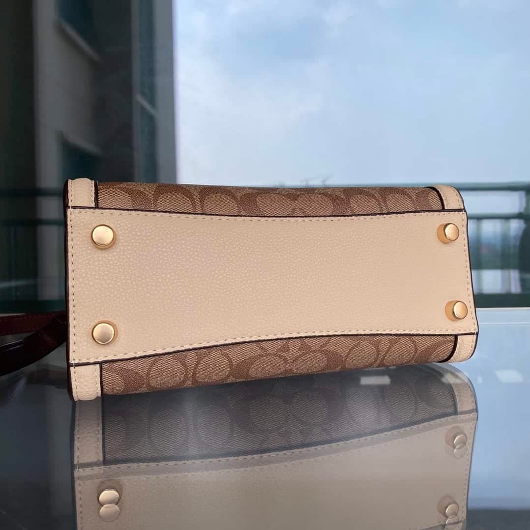 Coach Grace Carryall Square Bag - Cream 39451 | Sandra Bags - Image 3