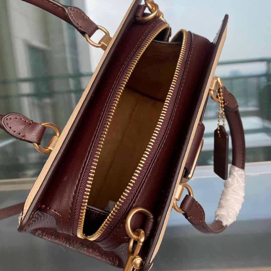 Coach Grace Carryall Square Bag - Cream 39451 | Sandra Bags - Image 2