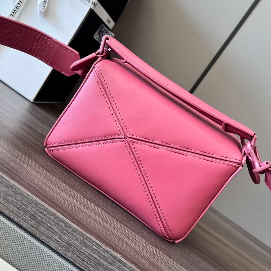 Celine Loewe Satin Cow Leather Puzzle Mini Handbag - Pink 77018 | Sandra Bags - Image 4