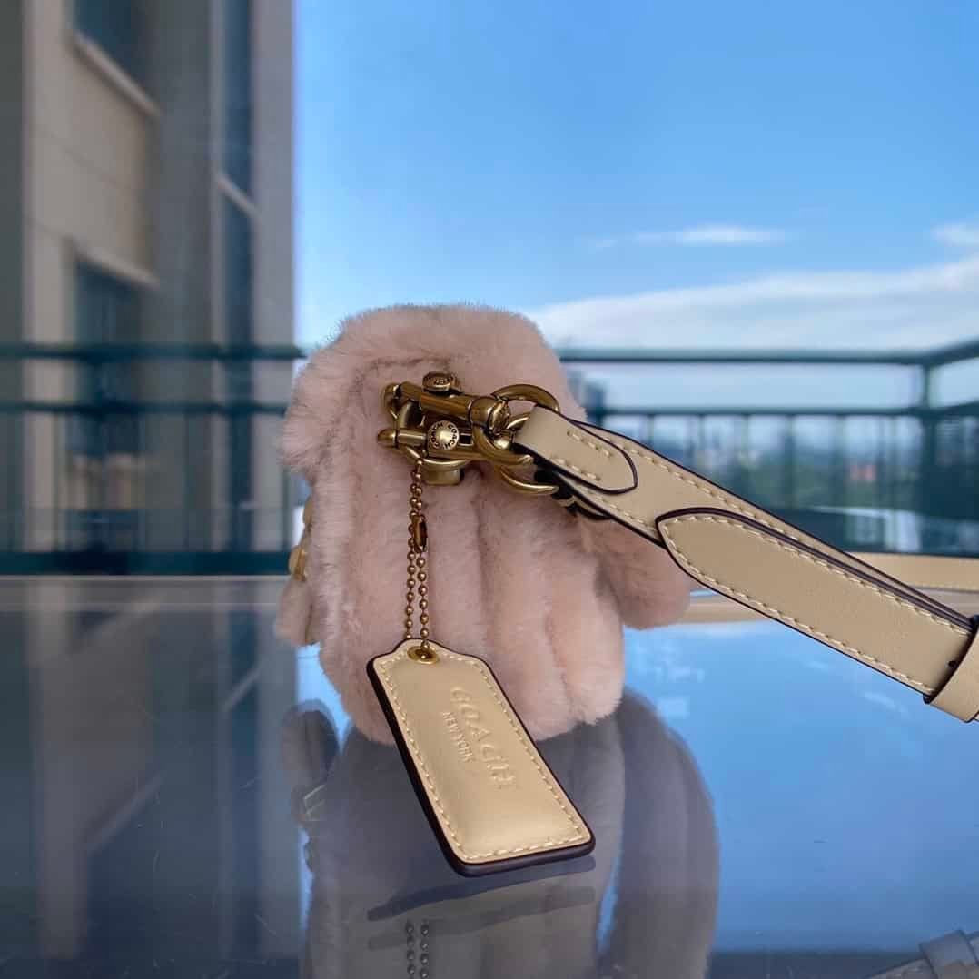 Coach Shearing Tabby Small Furry Little Cutie Handbag - Cream 72130 | Sandra Bags - Image 3