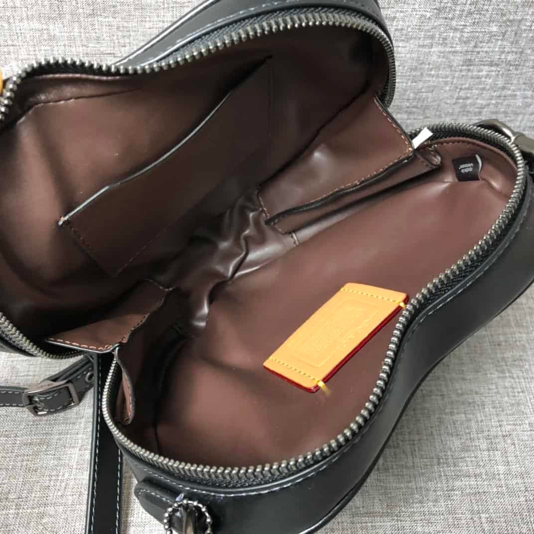 Coach Heart Shape Crossbody Bag - Black 86201 | Sandra Bags - Image 3