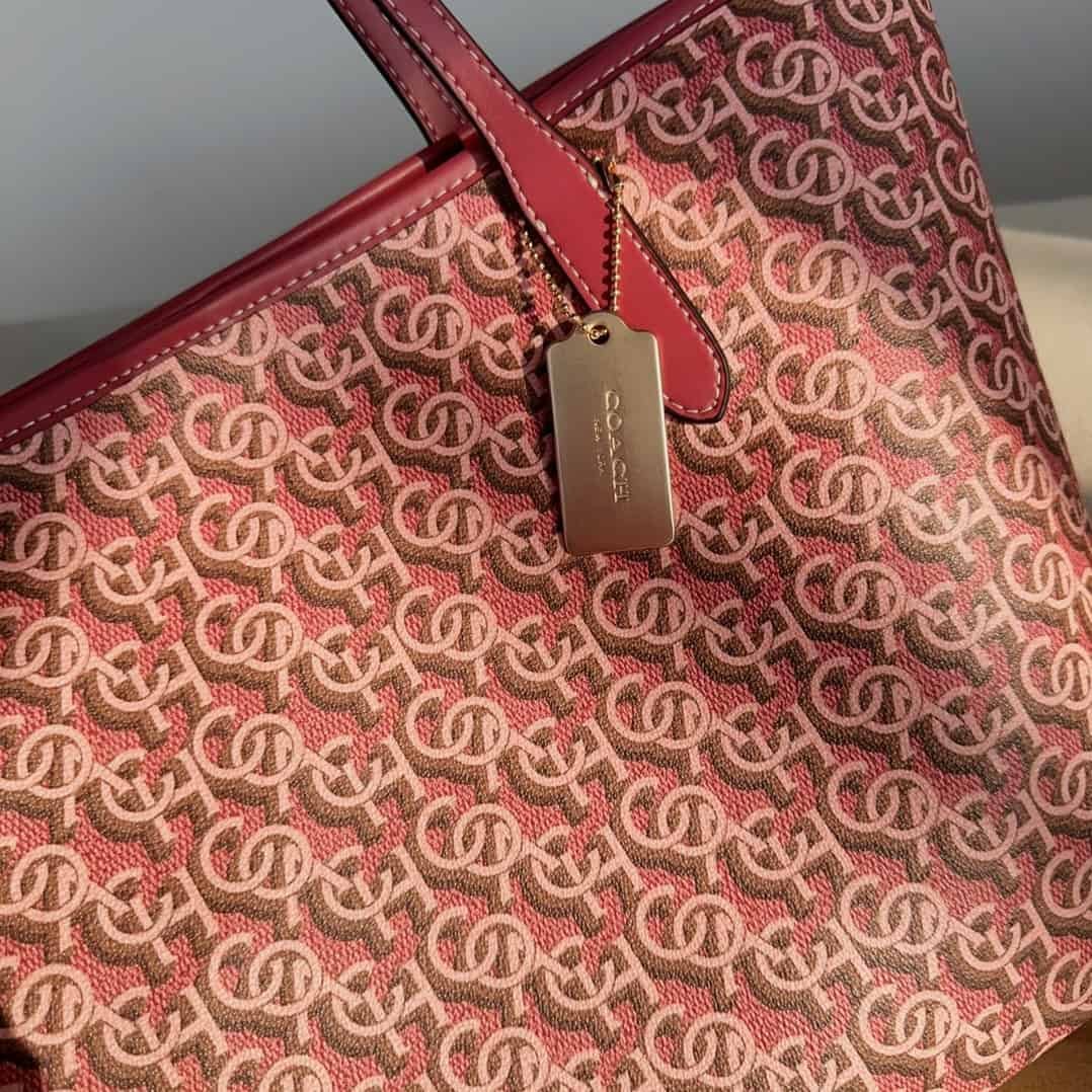 Coach City Buckle Design Tote Bag - Red 68822 | Sandra Bags - Image 4
