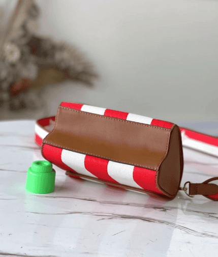 Louis Vuitton Twist PM Handbag - Red 26656 | Sandra Bags - Image 4