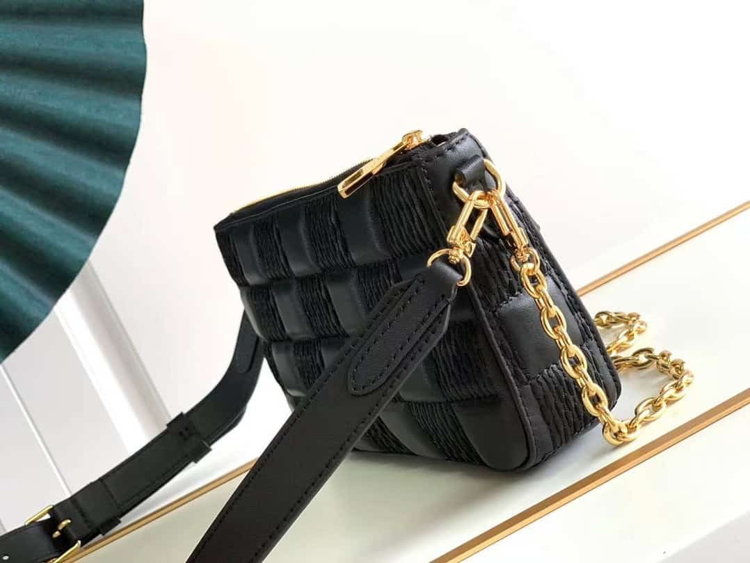 Louis Vuitton Pochette Troca Handbag - Black 69715 | Sandra Bags - Image 3