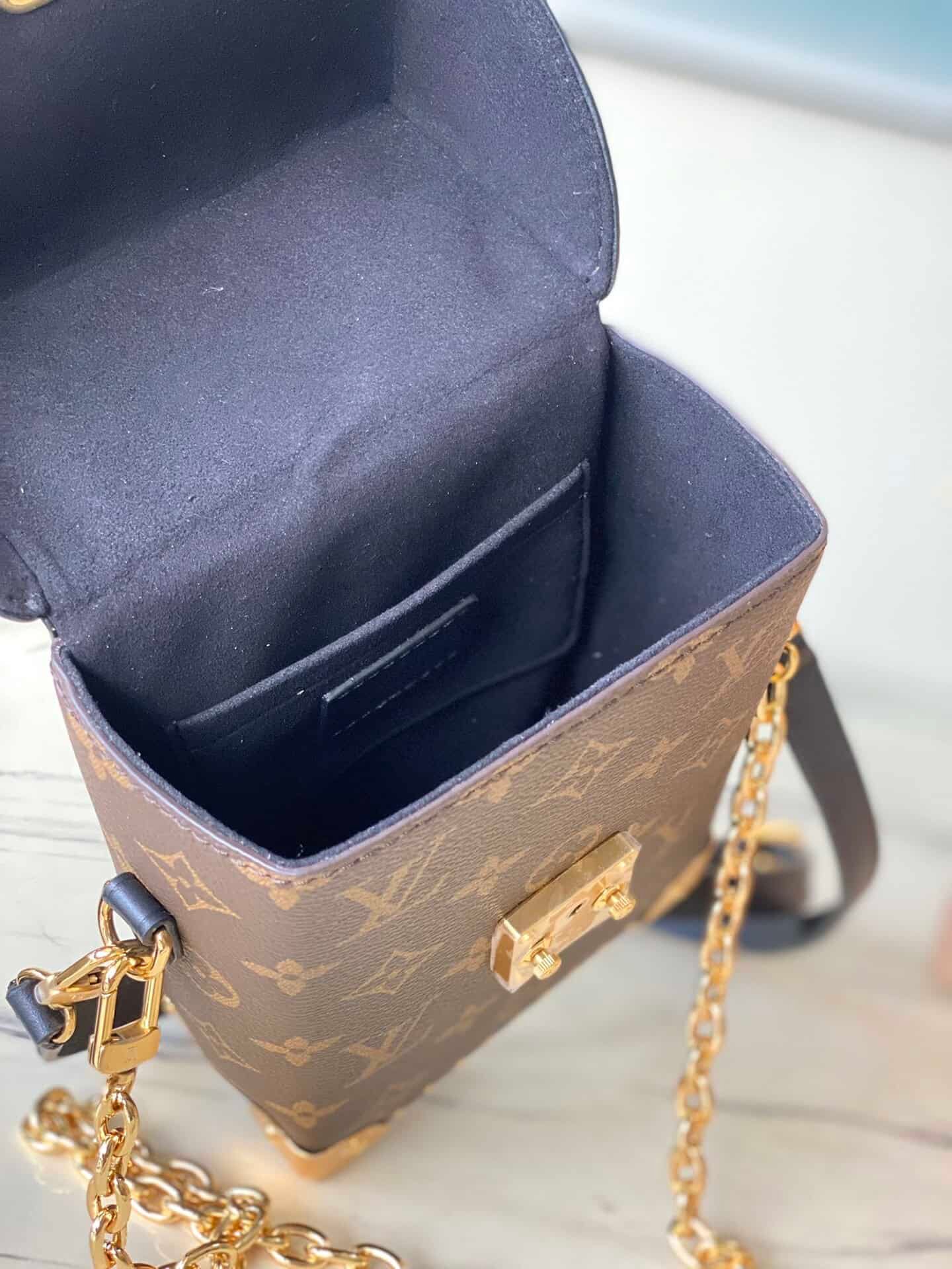 Louis Vuitton Monogram Camera Box 31497 | Sandra Bags - Image 2