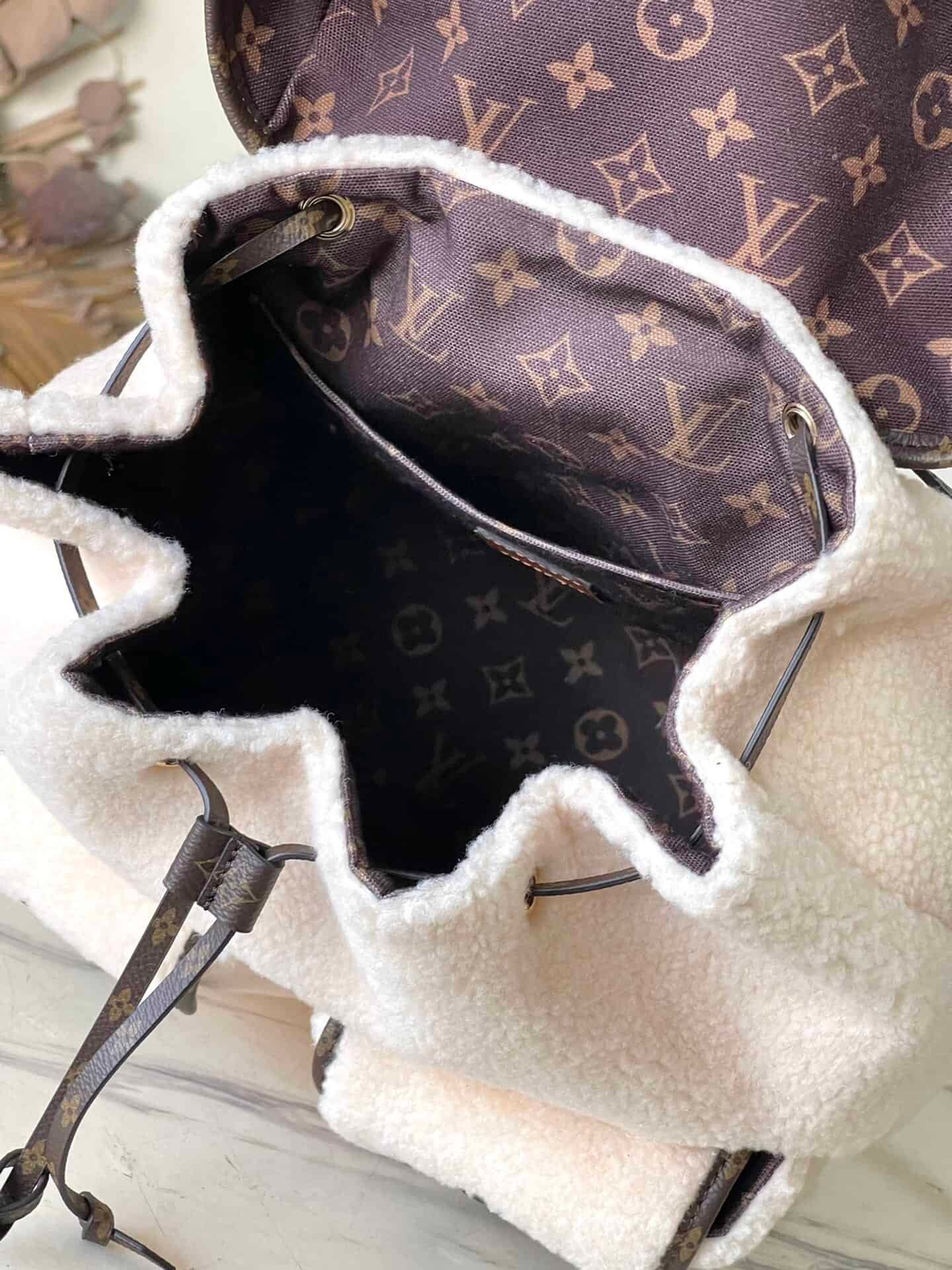 Louis Vuitton Backpack Shearling Handbag - White 67981 | Sandra Bags - Image 4