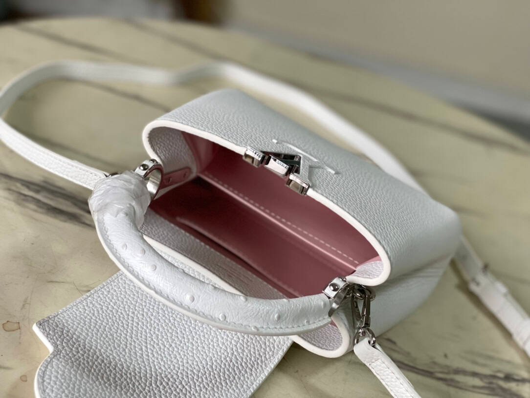 Louis Vuitton Capucines Taurillon Small Handbag - White 53829 | Sandra Bags - Image 4
