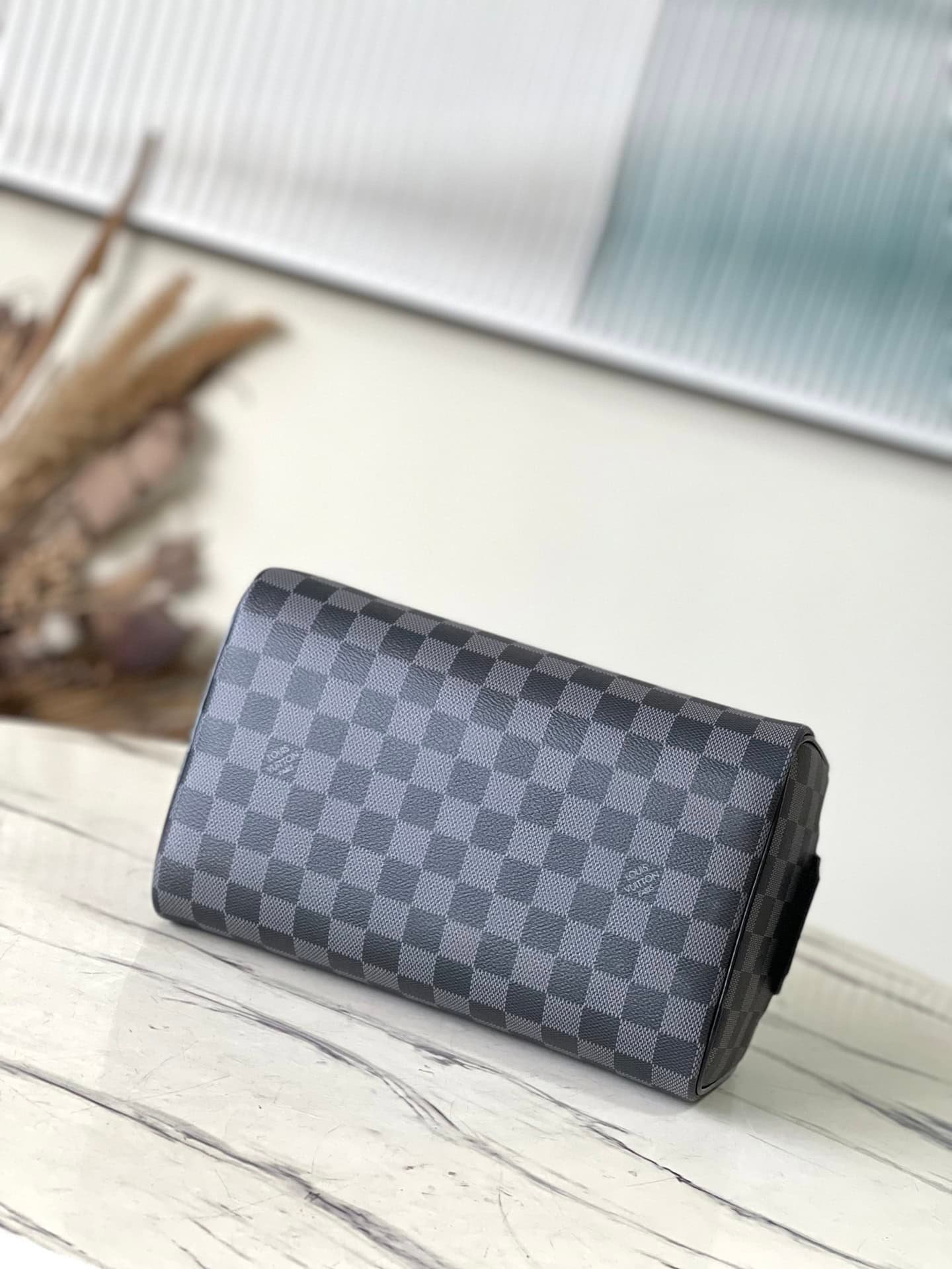 Louis Vuitton Haig Dopp Washing Bag - Black 71892 | Sandra Bags - Image 5