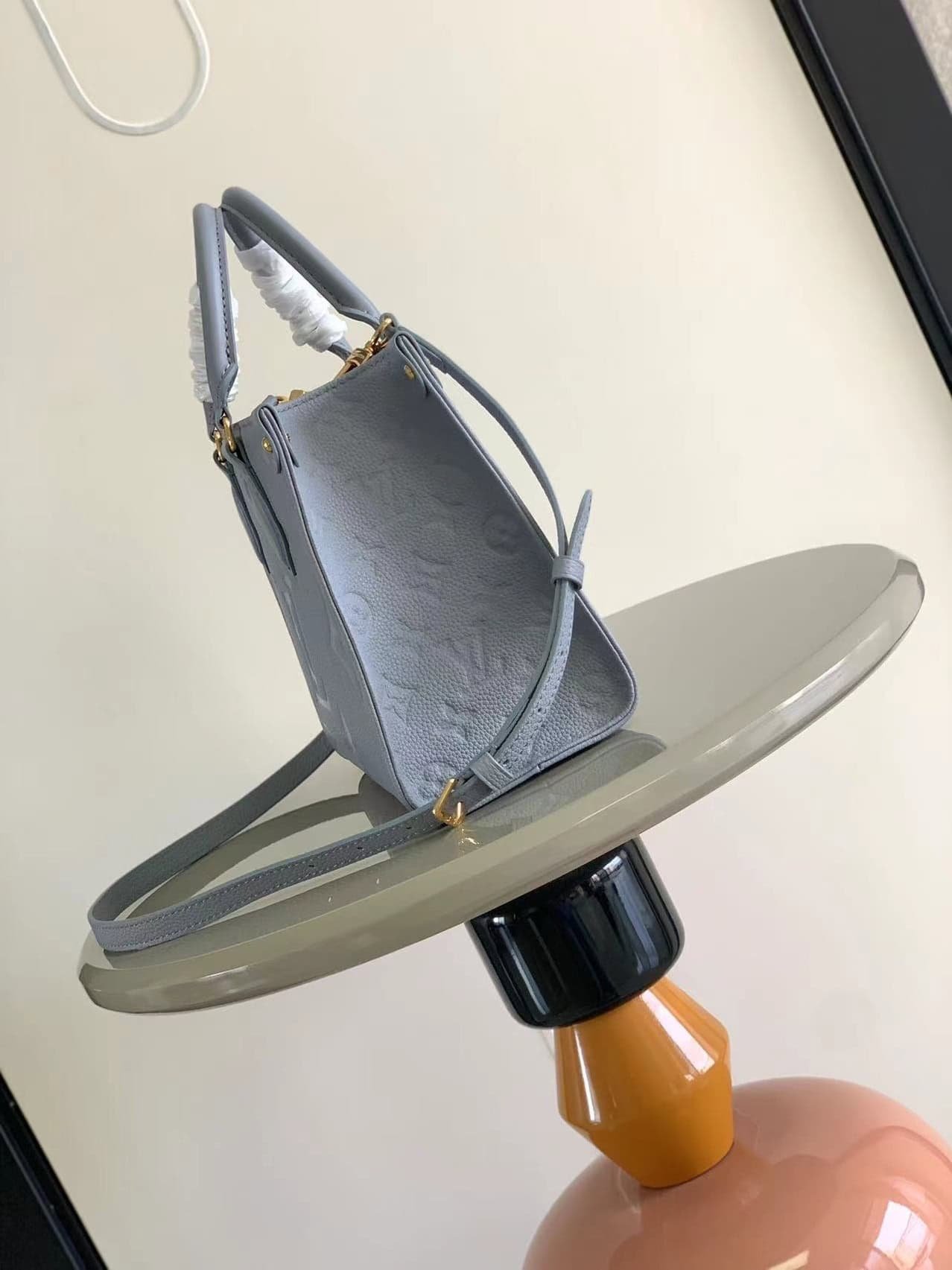 Louis Vuitton Onthego Mini Shopping Bag - Gray 51604 | Sandra Bags - Image 4