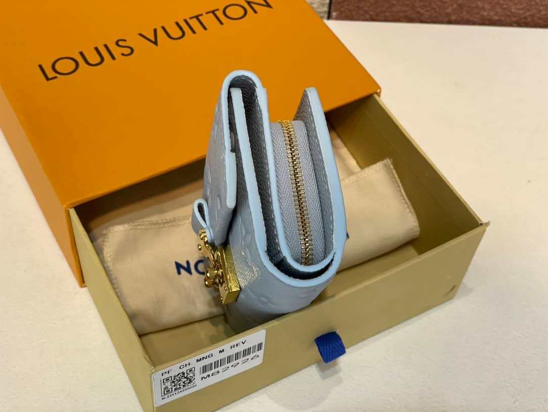 Louis Vuitton Pochette Metis Compact Wallet 25515 | Sandra Bags - Image 5