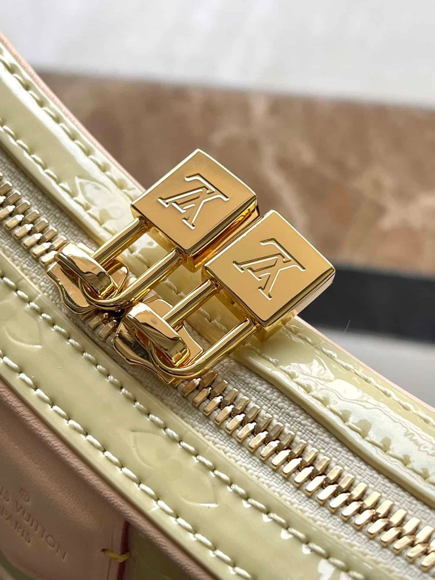 Louis Vuitton Croissant Small Handbag - Yellow 47243 | Sandra Bags - Image 5