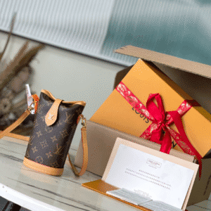 LOUIS VUITTON Fold Me Pouch Monogram Handbag 80169 | Sandra Bags