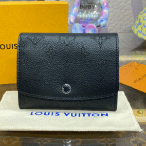 Louis Vuitton LUIRIS COMPACT Short Wallet - Black 33026 | Sandra Bags