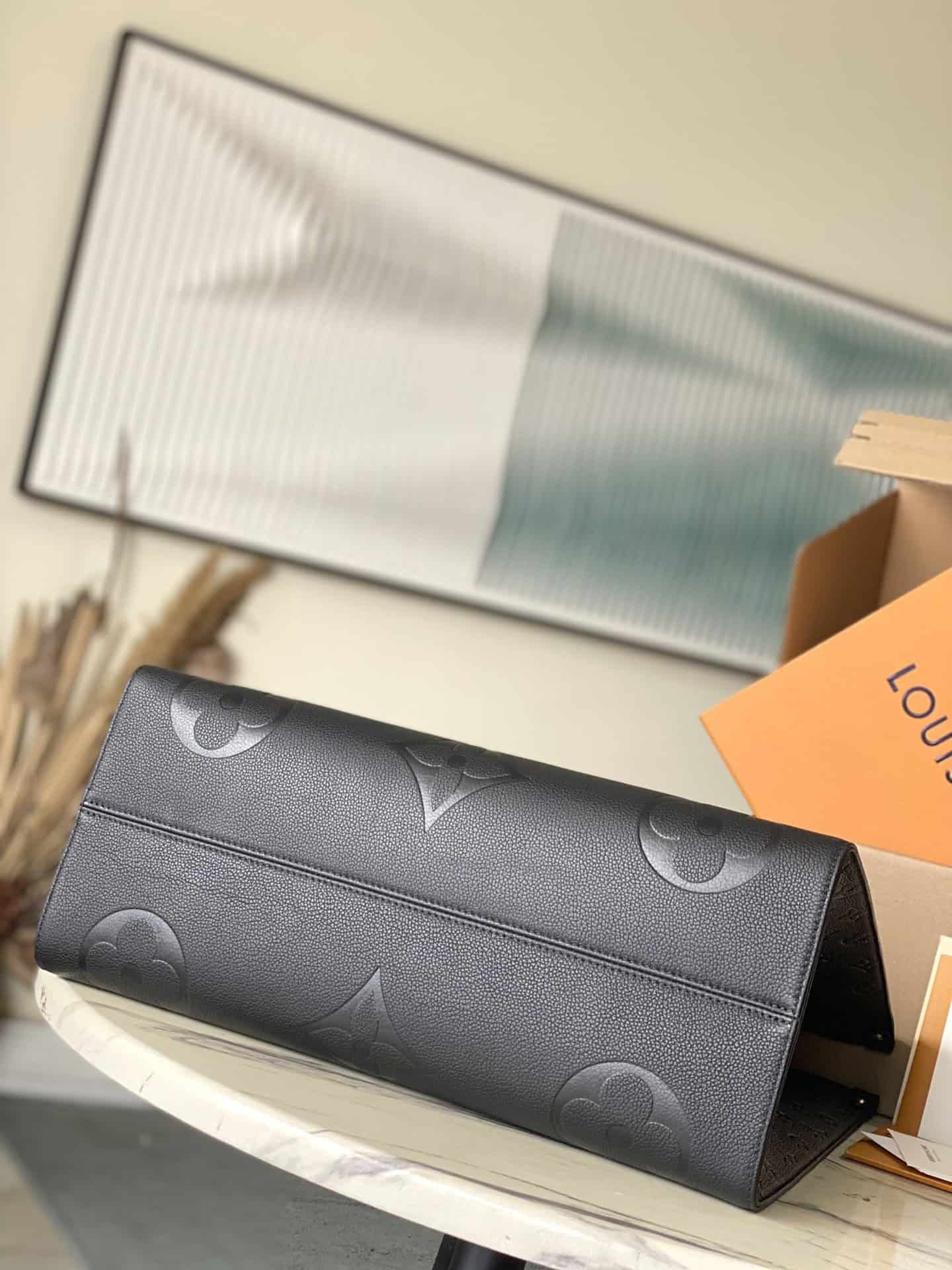 Louis Vuitton OnTheGo GM Bag - Black 77250 | Sandra Bags - Image 3