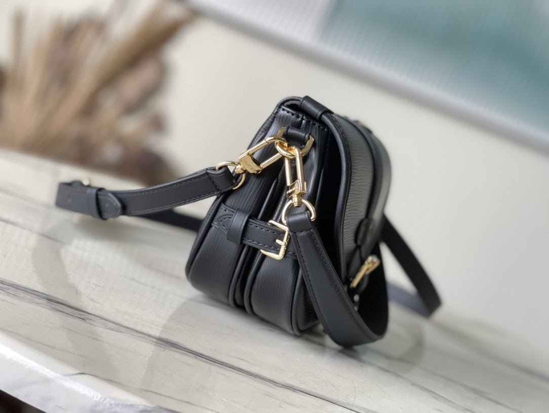 Louis Vuitton Saumur BB Handbag - Black 20677 | Sandra Bags - Image 5