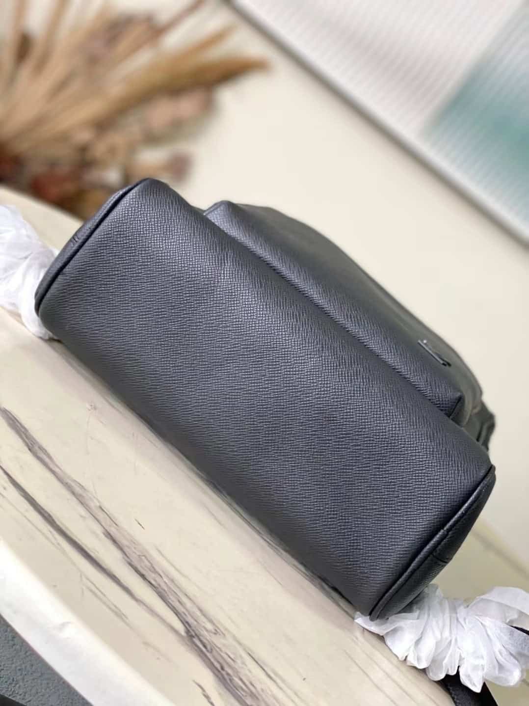 Louis Vuitton Cross Pattern Avenue Backpack 48401 | Sandra Bags - Image 3